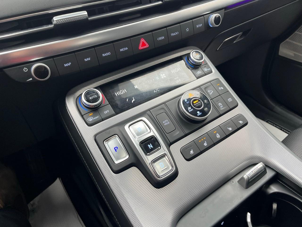 2024 Hyundai PALISADE Ultimate Calligraphy 7-Passenger AWD Photo