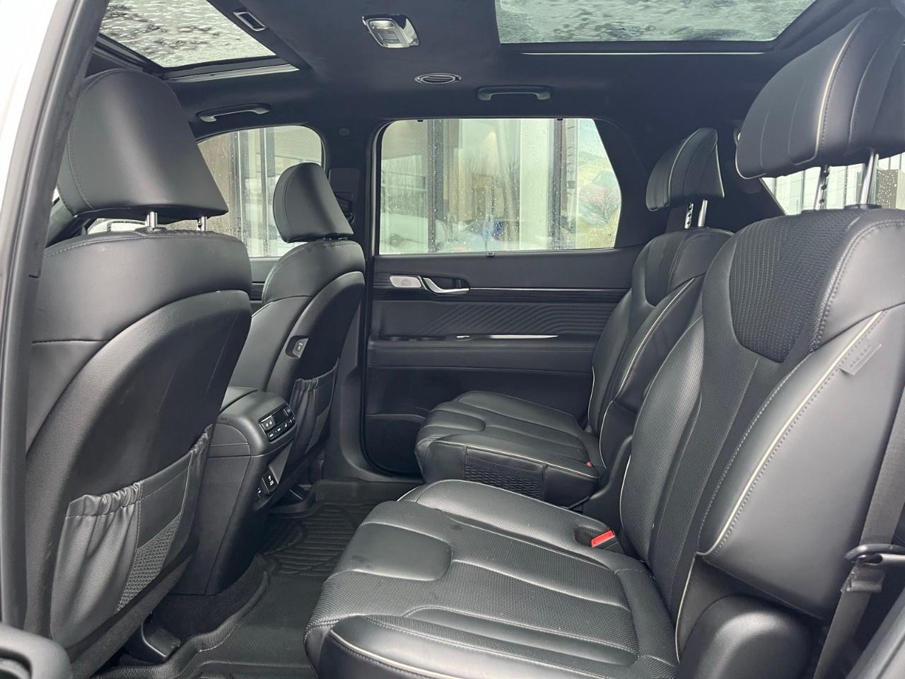 2024 Hyundai PALISADE Ultimate Calligraphy 7-Passenger AWD Photo