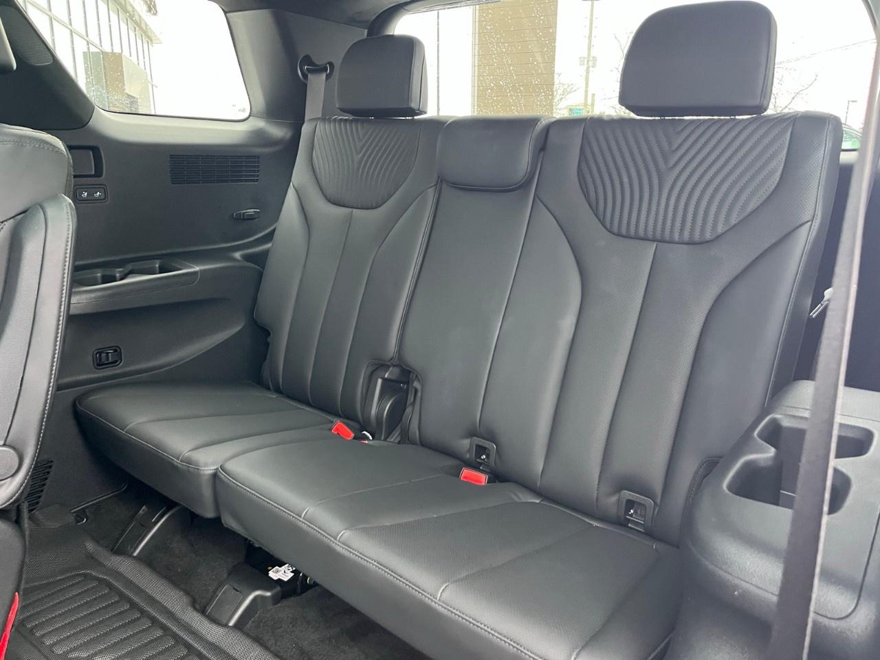 2024 Hyundai PALISADE Ultimate Calligraphy 7-Passenger AWD Photo