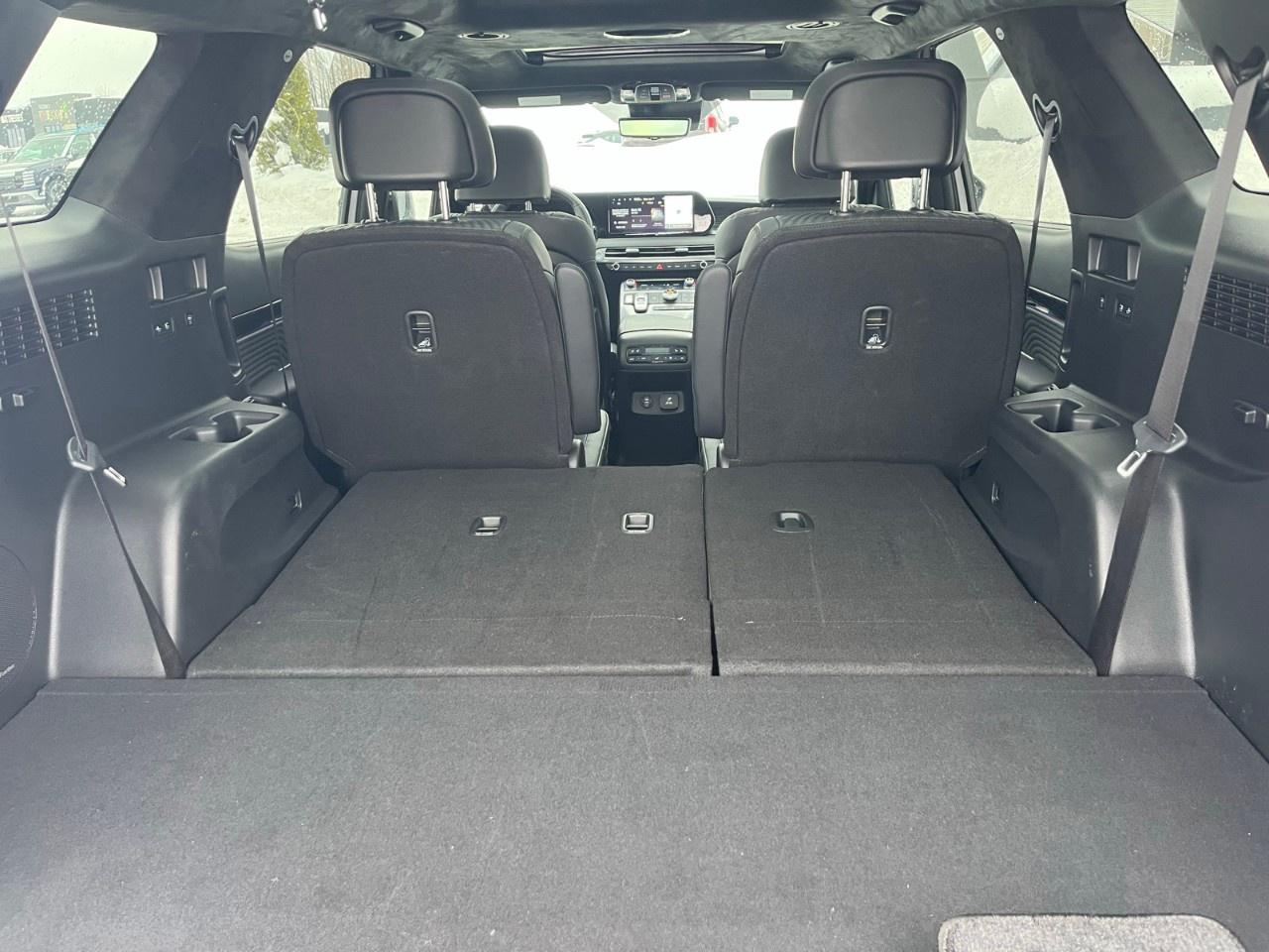 2024 Hyundai PALISADE Ultimate Calligraphy 7-Passenger AWD Photo