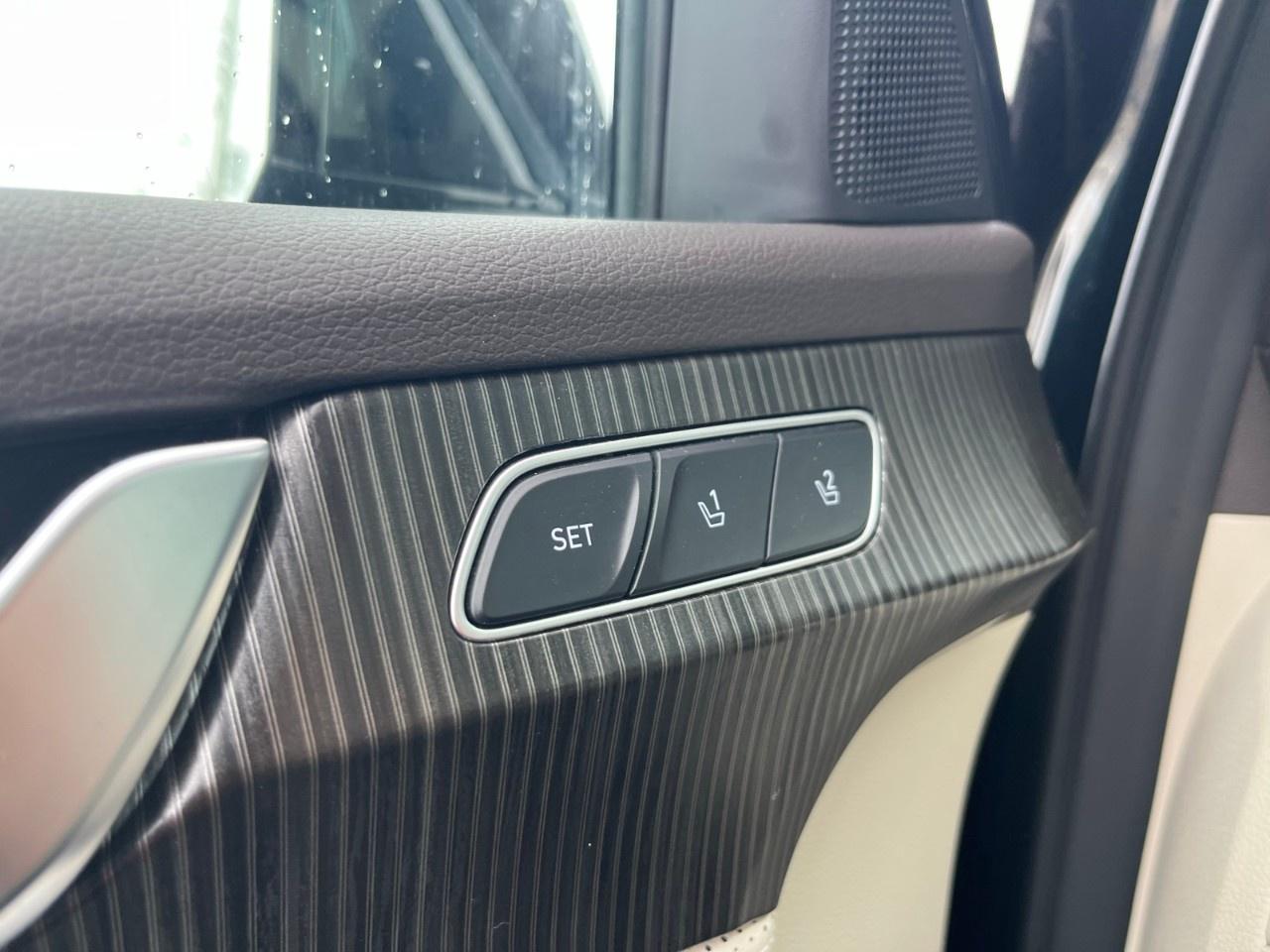 2024 Hyundai PALISADE Ultimate Calligraphy w/Beige 7-Passenger AWD Photo