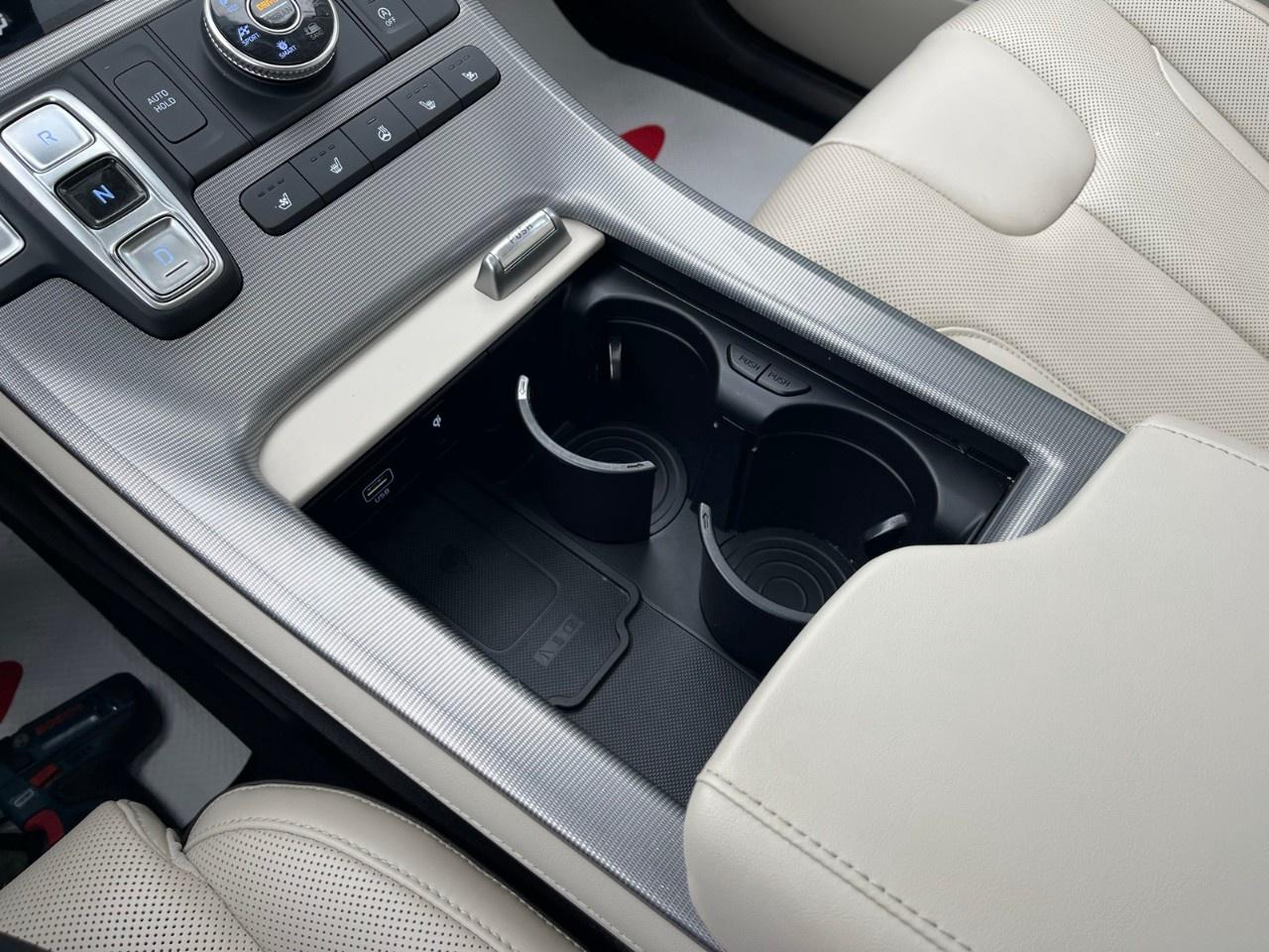 2024 Hyundai PALISADE Ultimate Calligraphy w/Beige 7-Passenger AWD Photo