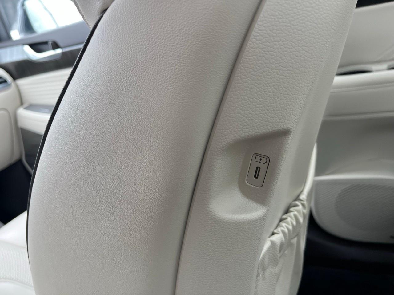 2024 Hyundai PALISADE Ultimate Calligraphy w/Beige 7-Passenger AWD Photo