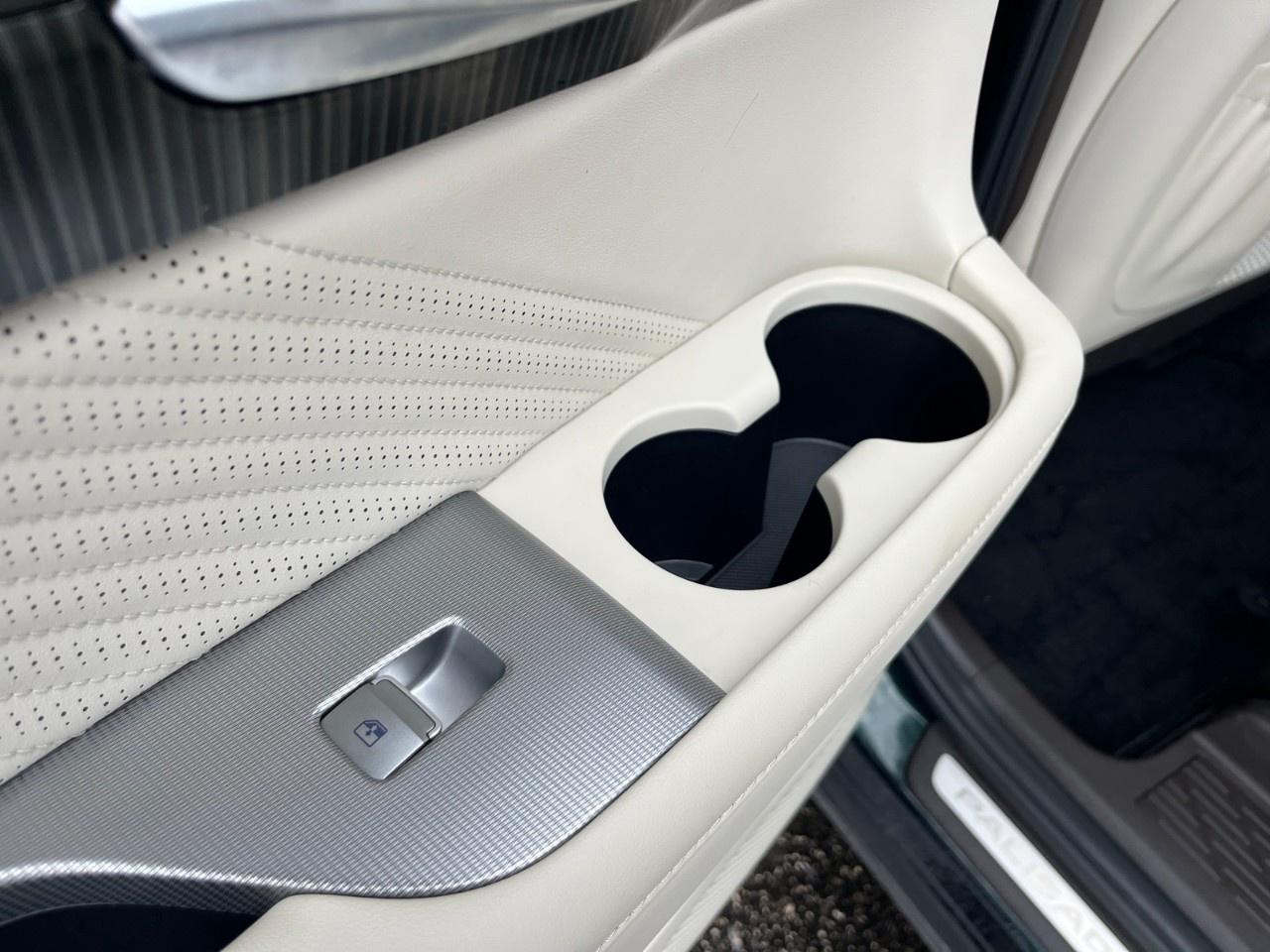 2024 Hyundai PALISADE Ultimate Calligraphy w/Beige 7-Passenger AWD Photo