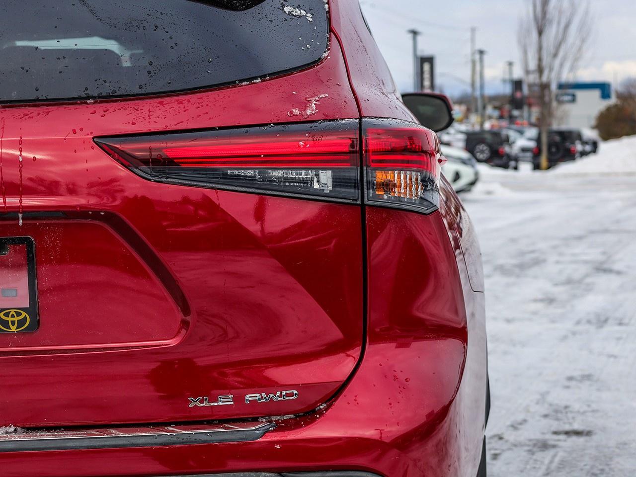 2024 Toyota Highlander XLE Photo