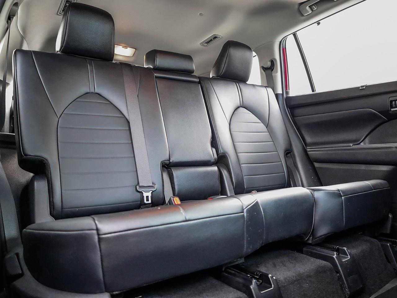 2024 Toyota Highlander XLE Photo