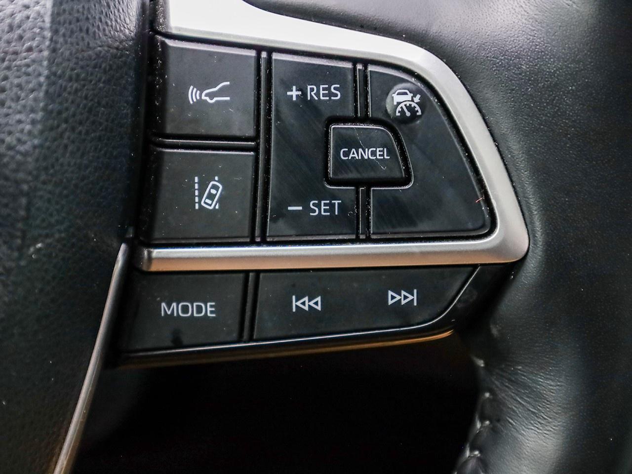 2024 Toyota Highlander XLE Photo