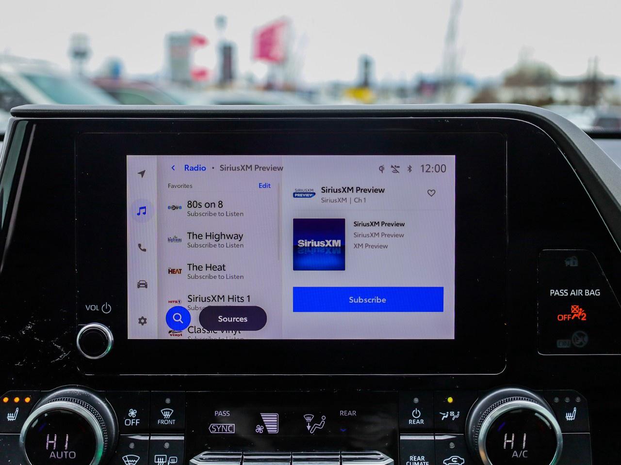 2024 Toyota Highlander XLE Photo