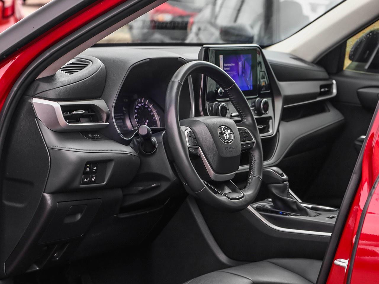2024 Toyota Highlander XLE Photo