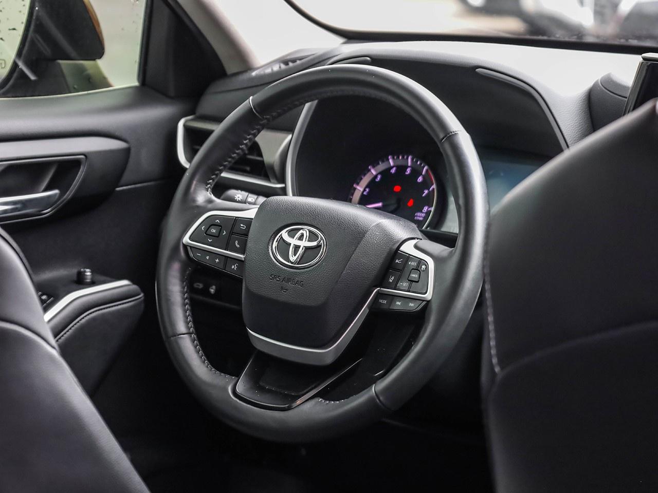 2024 Toyota Highlander XLE Photo