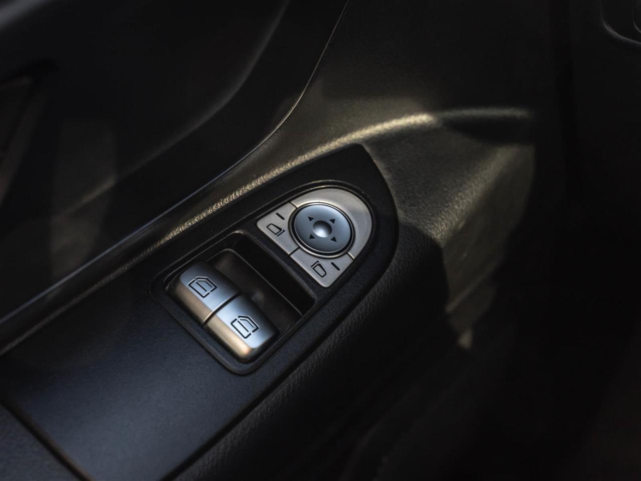 2018 Mercedes-Benz Metris 126INCH WB|CARGO VAN|REARCAM|BT AUDIO Photo