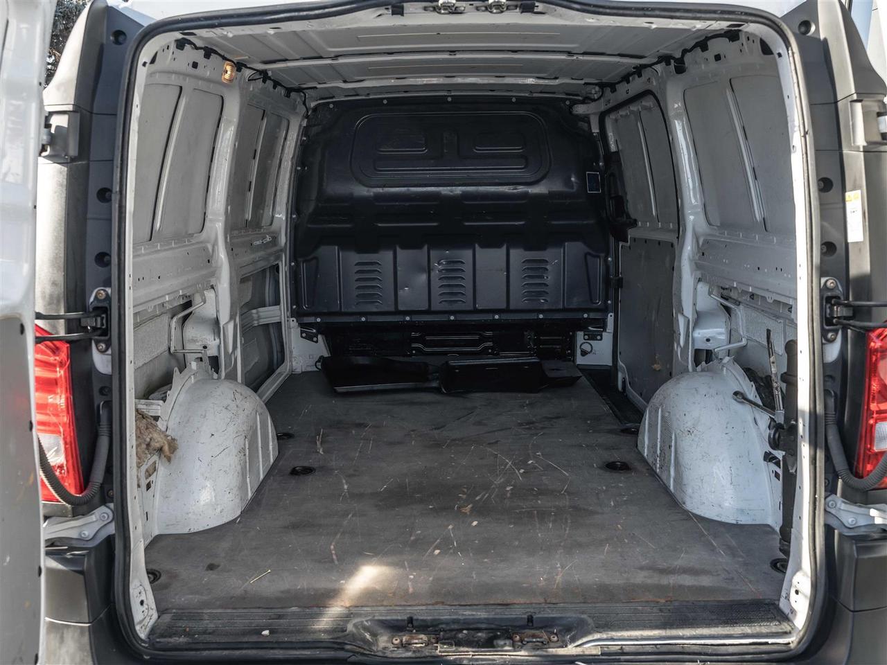 2018 Mercedes-Benz Metris Cargo Van $265 BI WEEKLY $5000 DOWN |126INCH WB|CARGO VAN|REARCAM|BT AUDIO Photo
