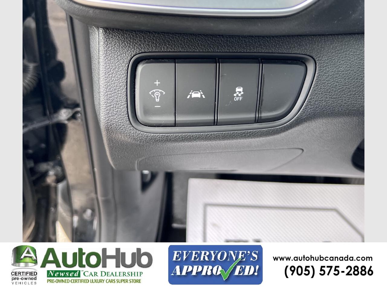 2019 Hyundai Santa Fe ESSENTIAL-HEATED SEATS-BACKUP CAMERA Photo