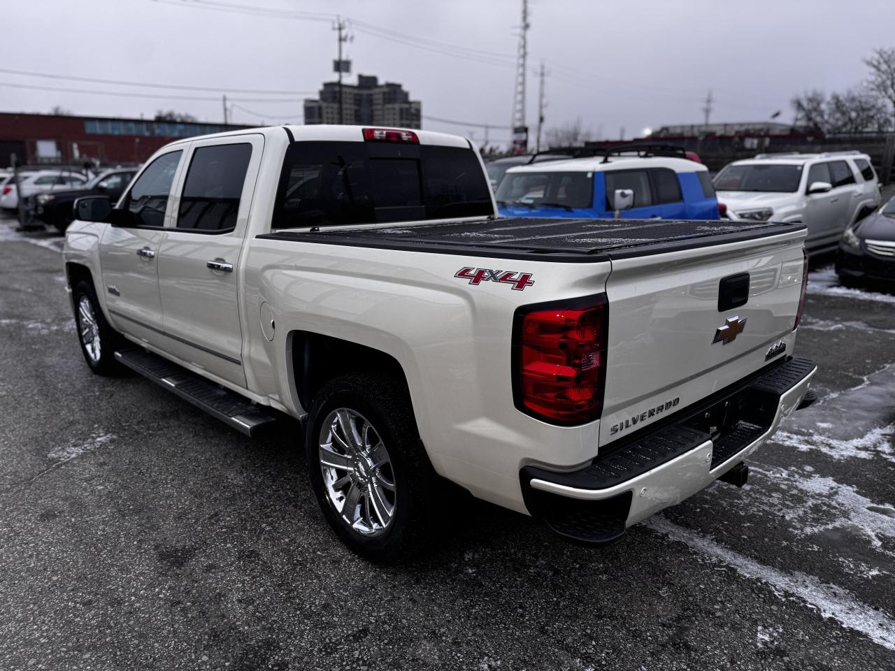 2014 Chevrolet Silverado 1500 High Country Photo