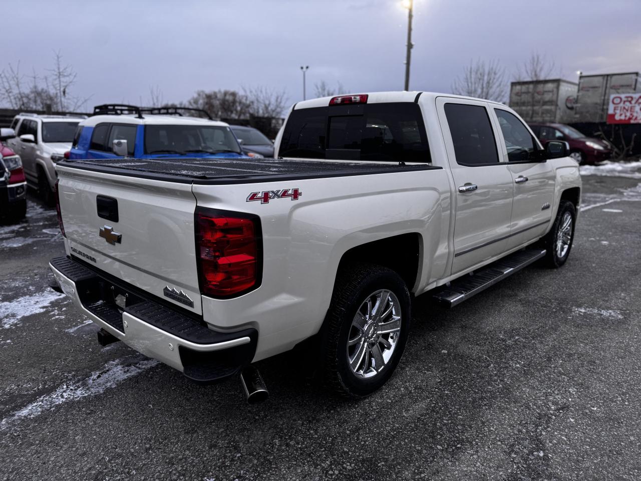 2014 Chevrolet Silverado 1500 High Country Photo4