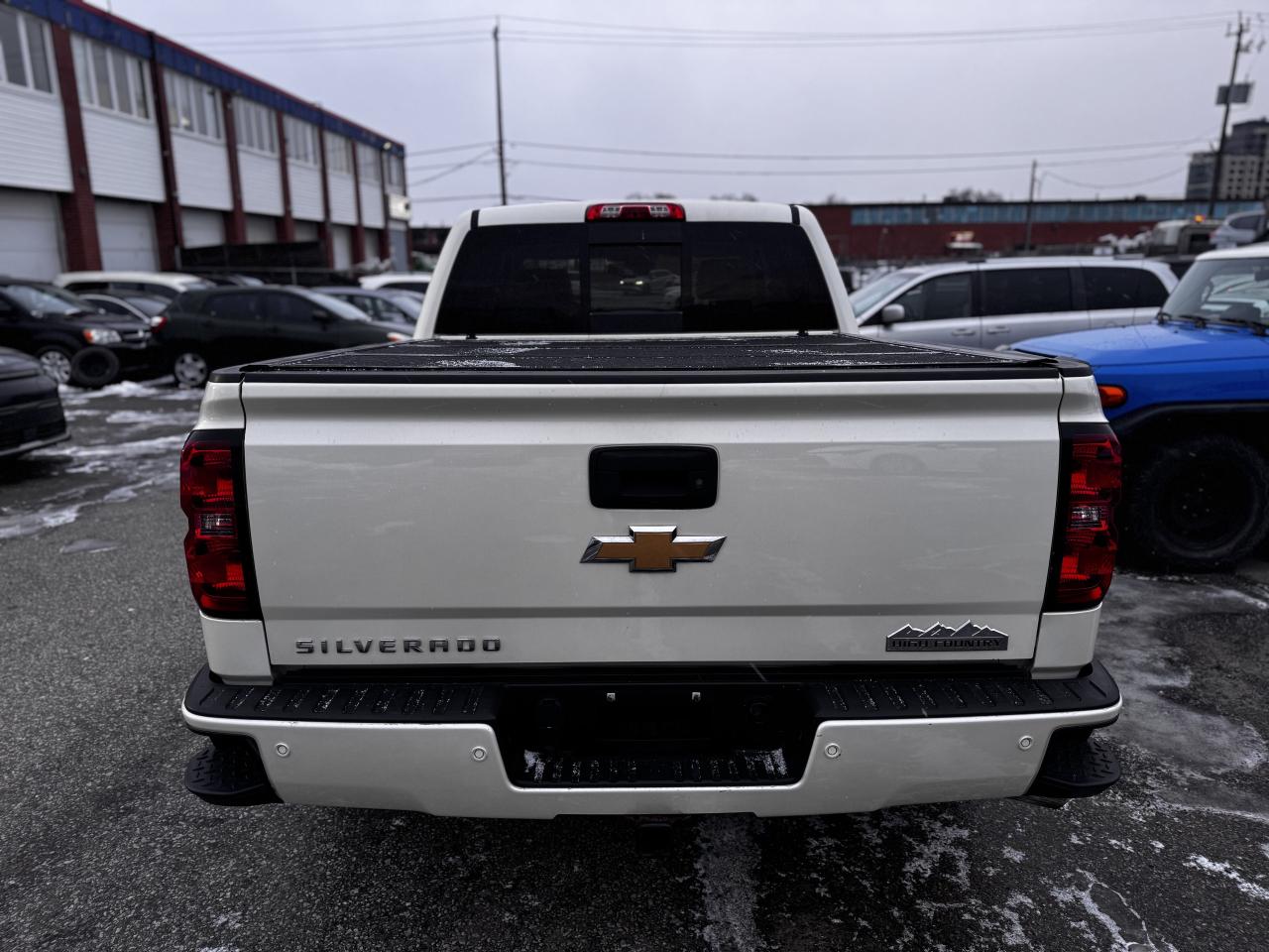 2014 Chevrolet Silverado 1500 High Country Photo3