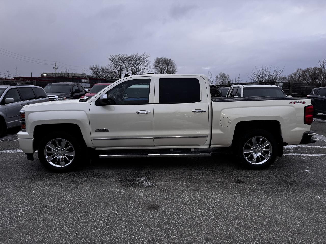 2014 Chevrolet Silverado 1500 High Country Photo