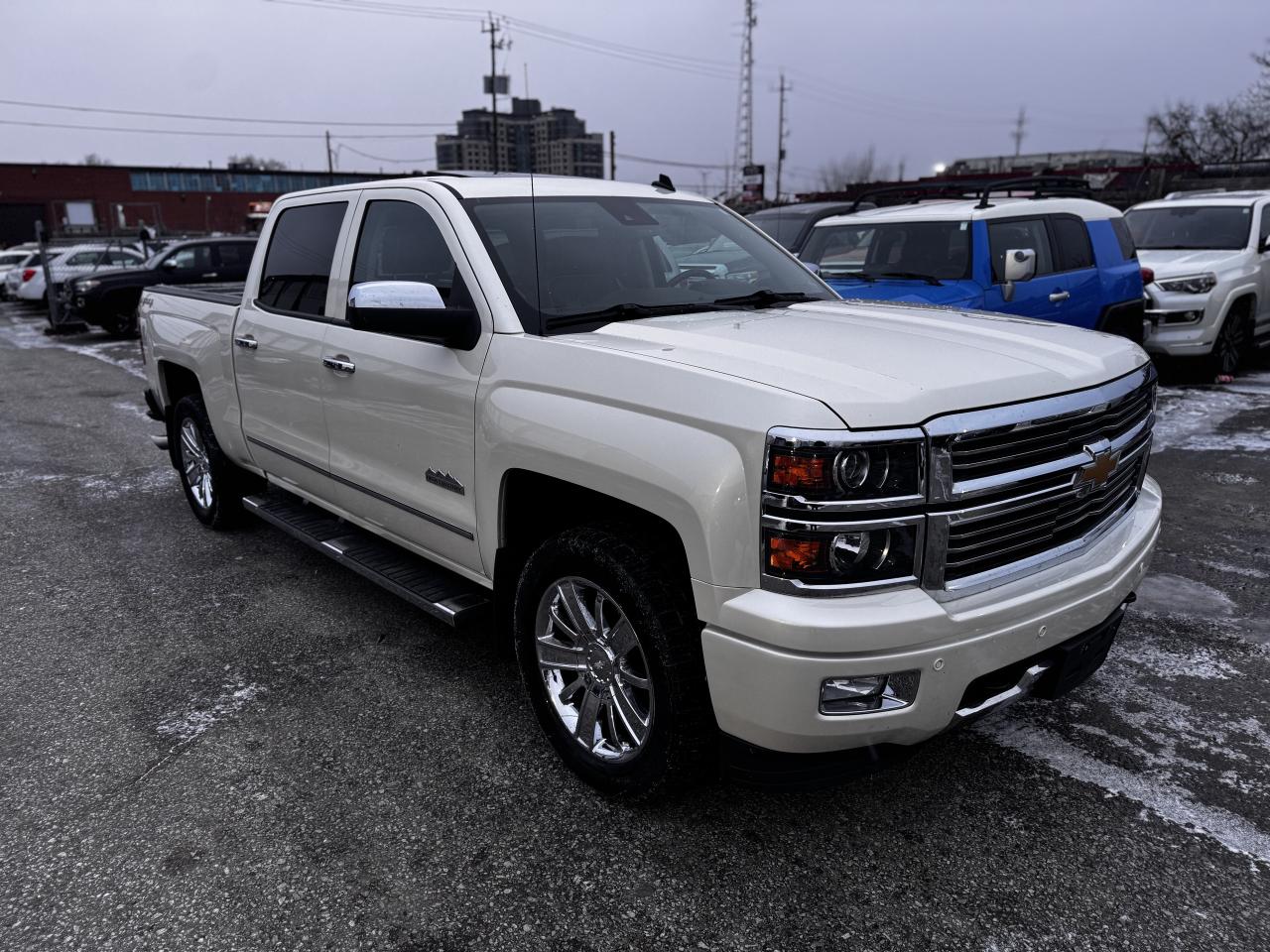 2014 Chevrolet Silverado 1500 High Country Photo