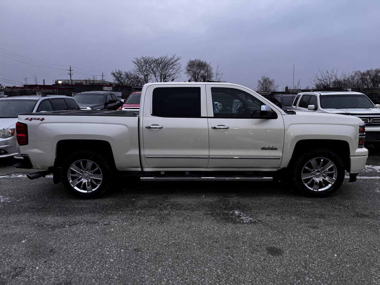 2014 Chevrolet Silverado 1500 High Country Photo