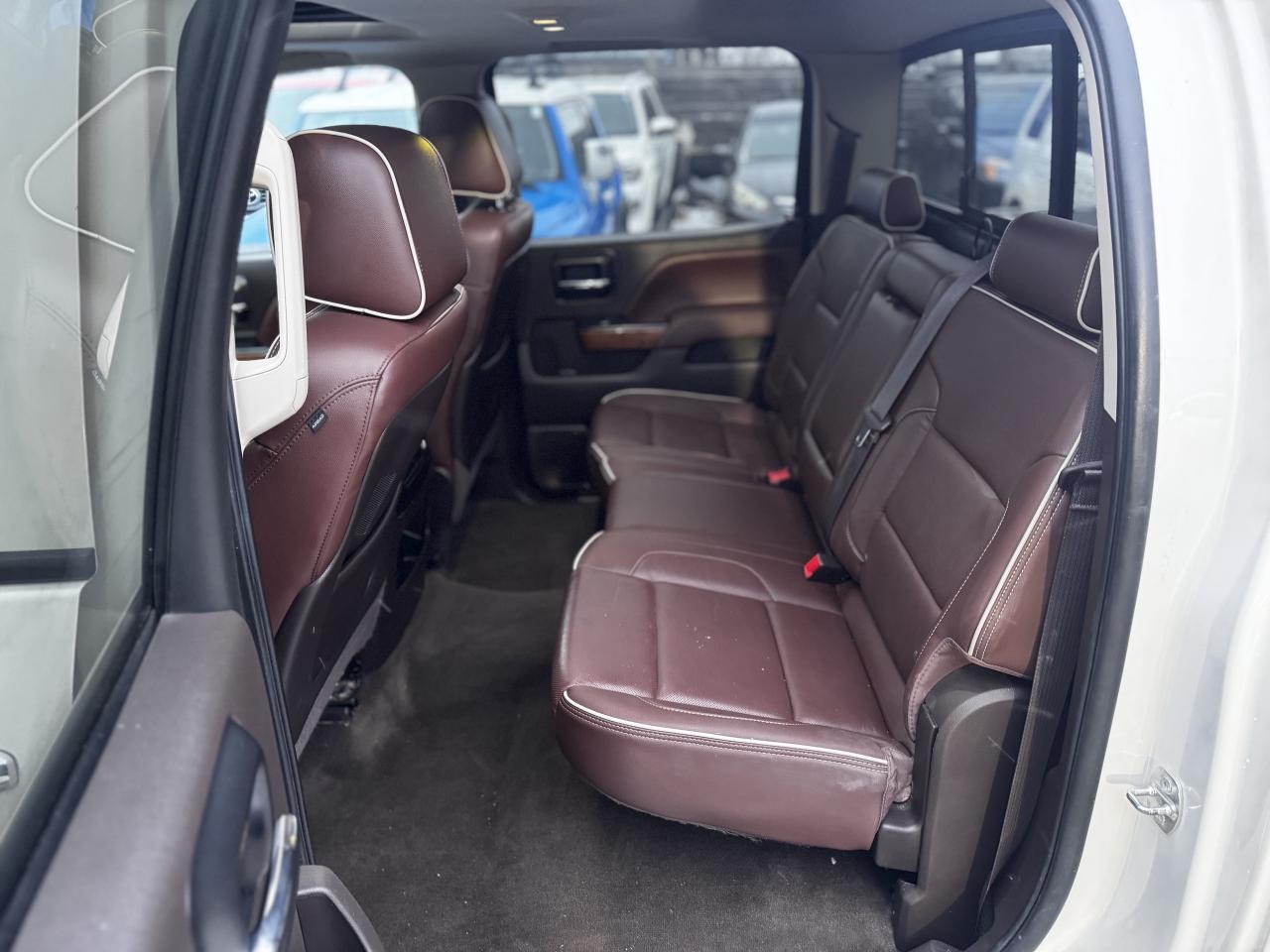 2014 Chevrolet Silverado 1500 High Country Photo