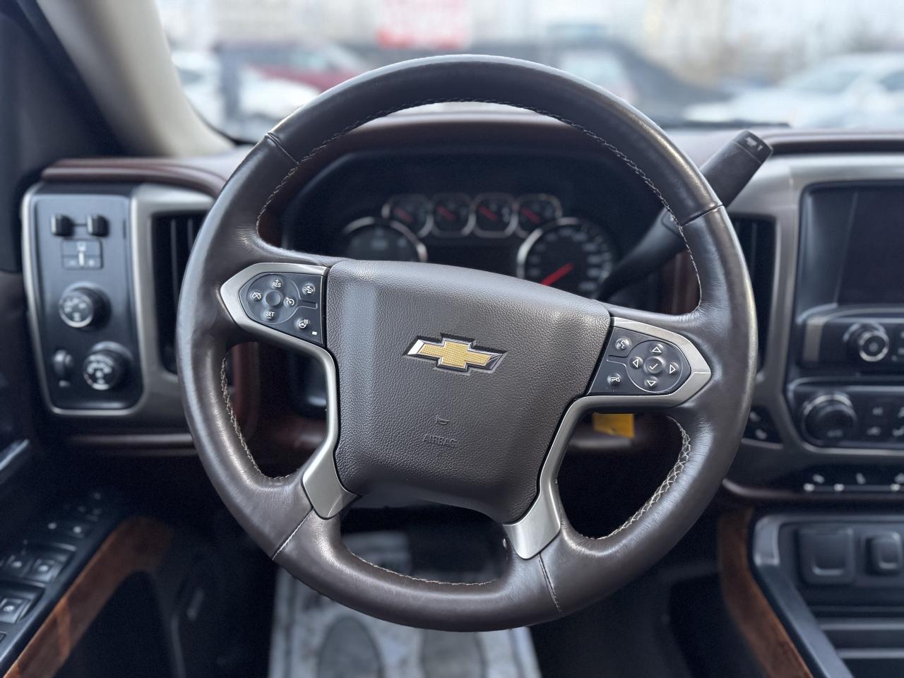 2014 Chevrolet Silverado 1500 High Country Photo