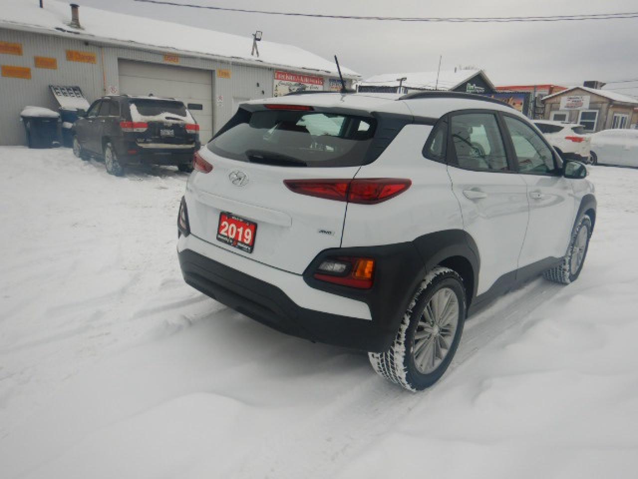 2019 Hyundai KONA Preferred Photo4