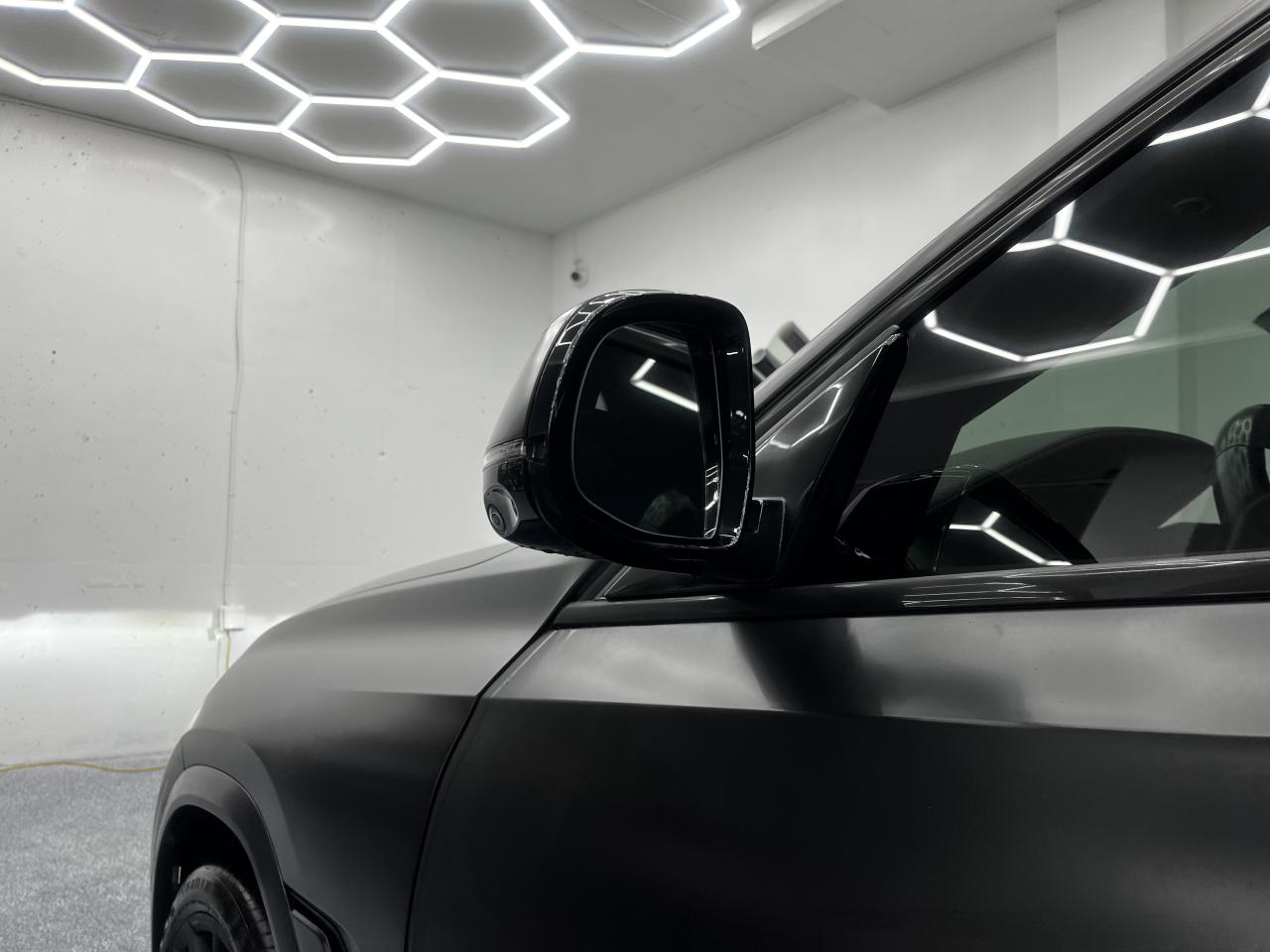 2022 BMW X6 xDrive40i | Vermilion Edition | M-Sport | One Owne Photo