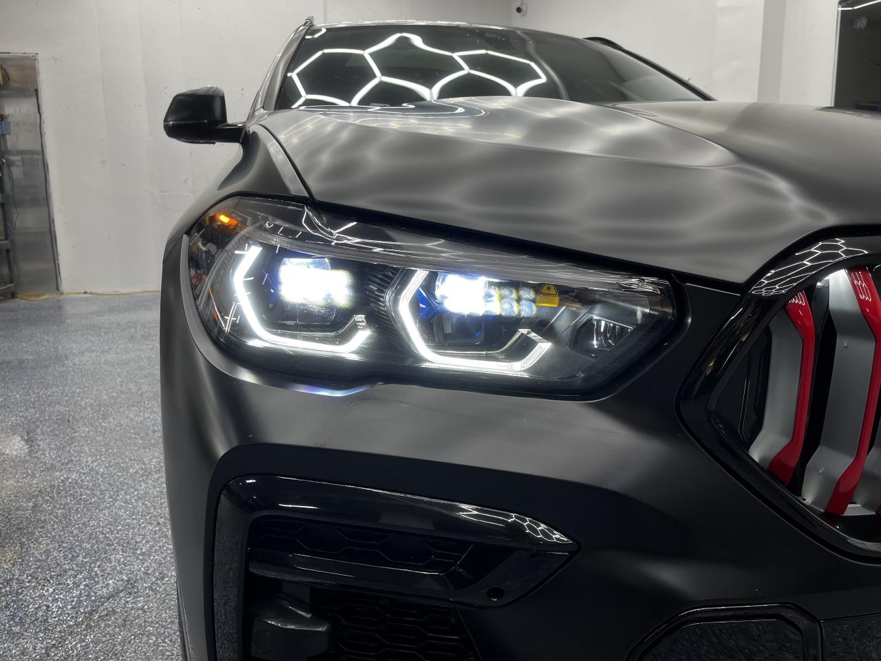 2022 BMW X6 xDrive40i | Vermilion Edition | M-Sport | One Owne Photo