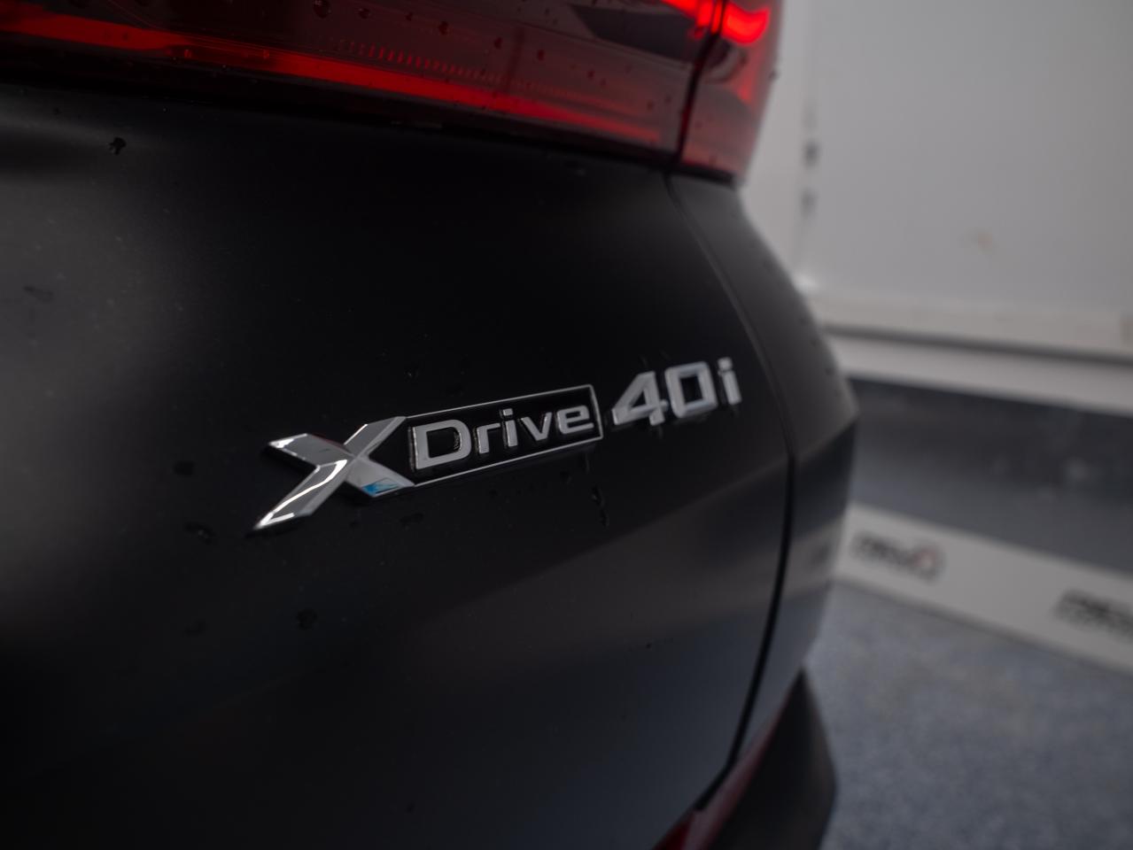 2022 BMW X6 xDrive40i | Vermilion Edition | M-Sport | One Owne Photo