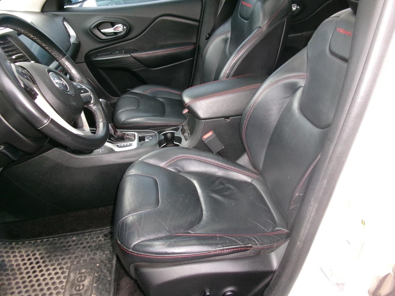 2016 Jeep Cherokee Trailhawk Photo