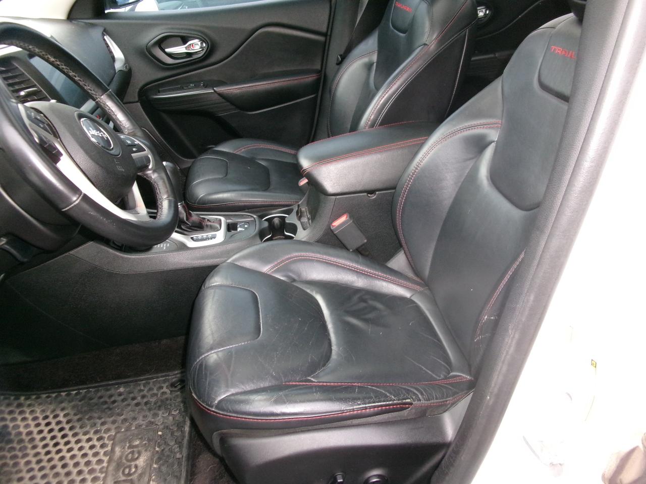 2016 Jeep Cherokee Trailhawk Photo4