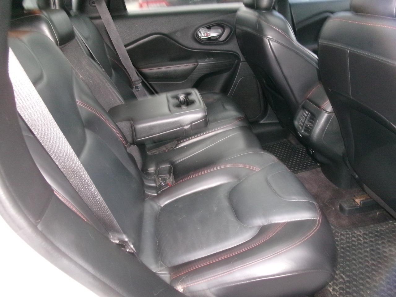 2016 Jeep Cherokee Trailhawk Photo