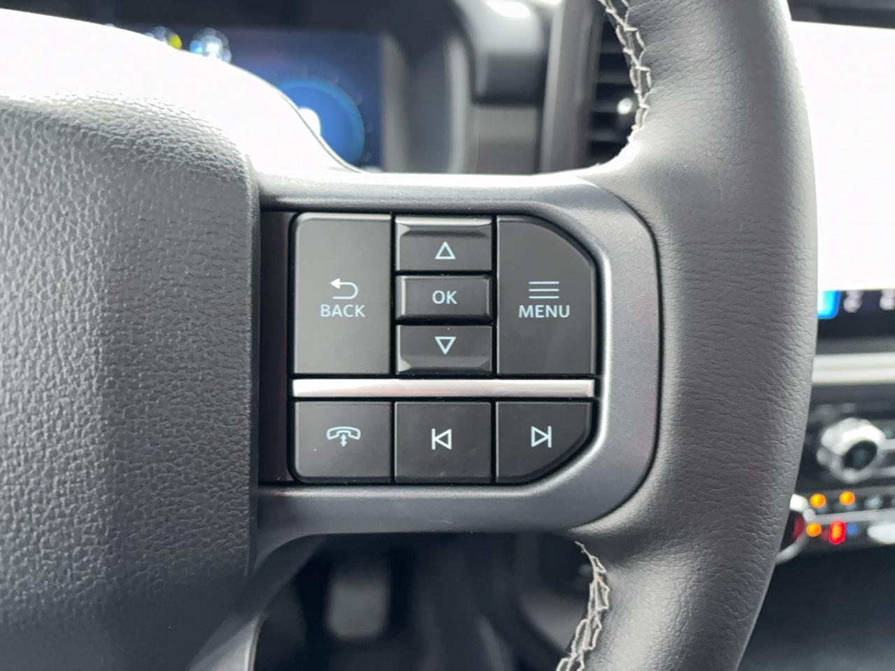 2026 Ford F-150 LARIAT, BLACK APPEARANCE, TWIN PANEL MOONROOF Photo