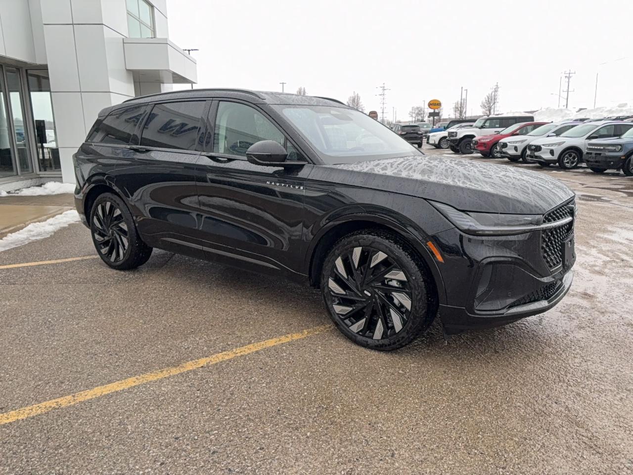 2026 Lincoln Nautilus RESERVE AWD, JET APPEARANCE PKG, REVEL AUDIO Photo2