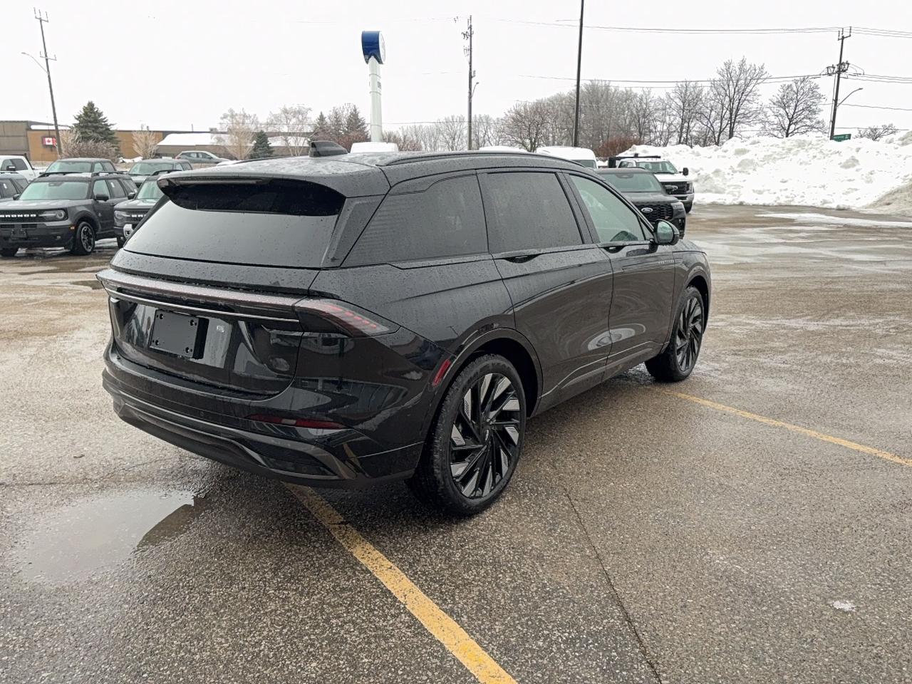 2026 Lincoln Nautilus RESERVE AWD, JET APPEARANCE PKG, REVEL AUDIO Photo4