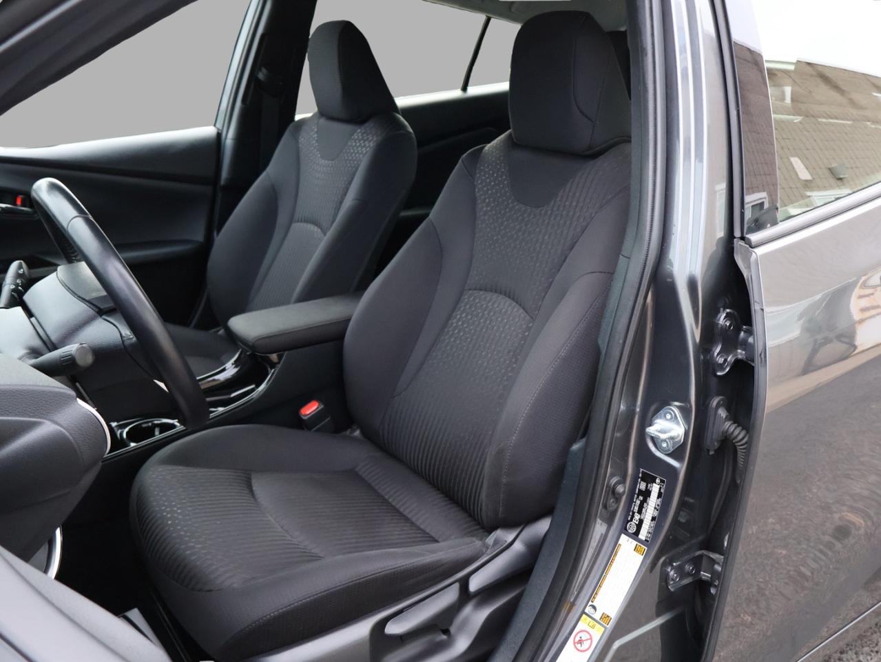 2019 Toyota Prius Prime PREMIUM PLUG-IN CERTIFIED *ACCIDENT FREE*TOYOTA MAINTAIN* NAV CAMERA HEATED SEAT/STEERING LANE DEPARTURE Photo