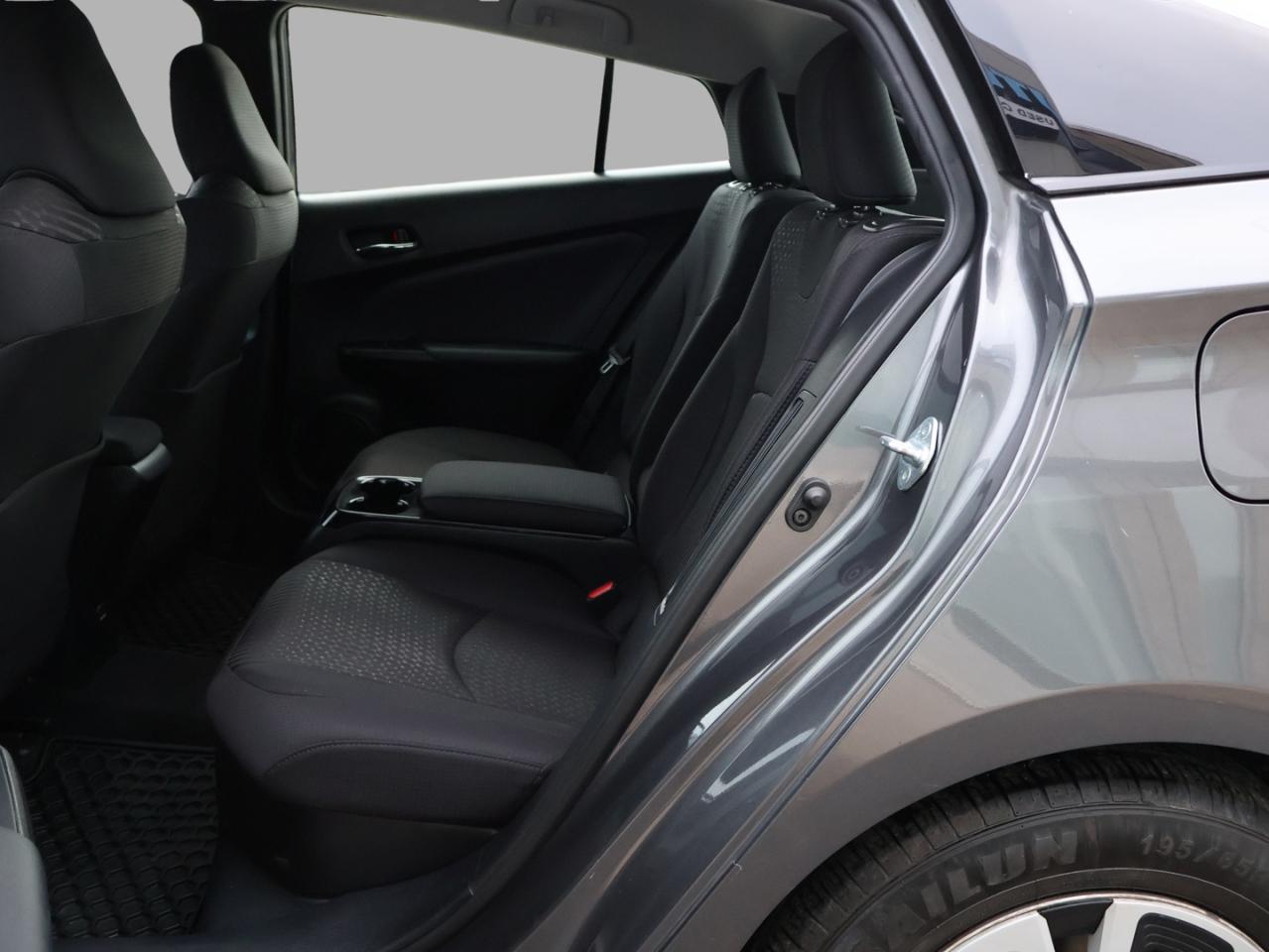 2019 Toyota Prius Prime PREMIUM PLUG-IN CERTIFIED *ACCIDENT FREE*TOYOTA MAINTAIN* NAV CAMERA HEATED SEAT/STEERING LANE DEPARTURE Photo