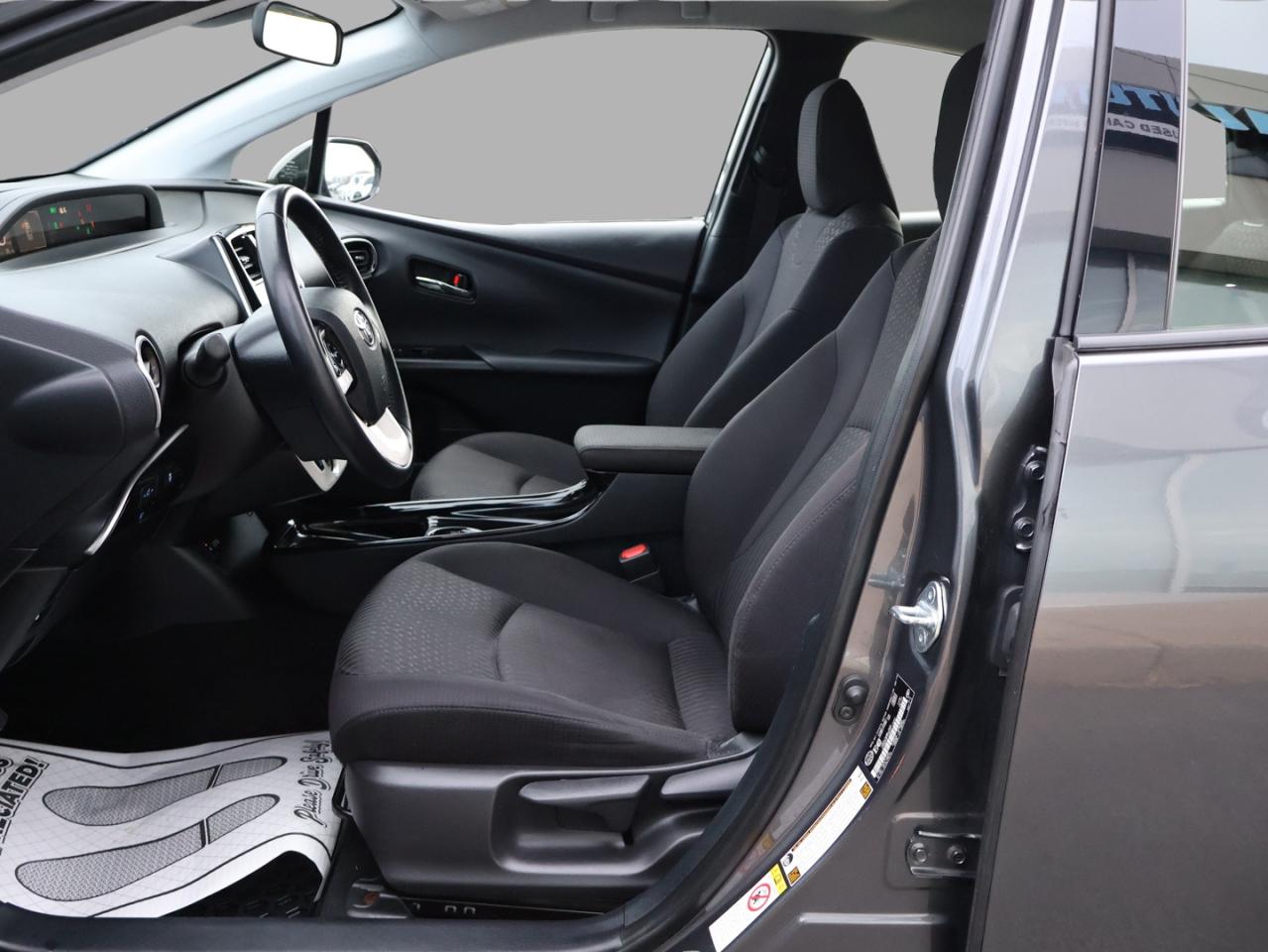 2019 Toyota Prius Prime PREMIUM PLUG-IN CERTIFIED *ACCIDENT FREE*TOYOTA MAINTAIN* NAV CAMERA HEATED SEAT/STEERING LANE DEPARTURE Photo