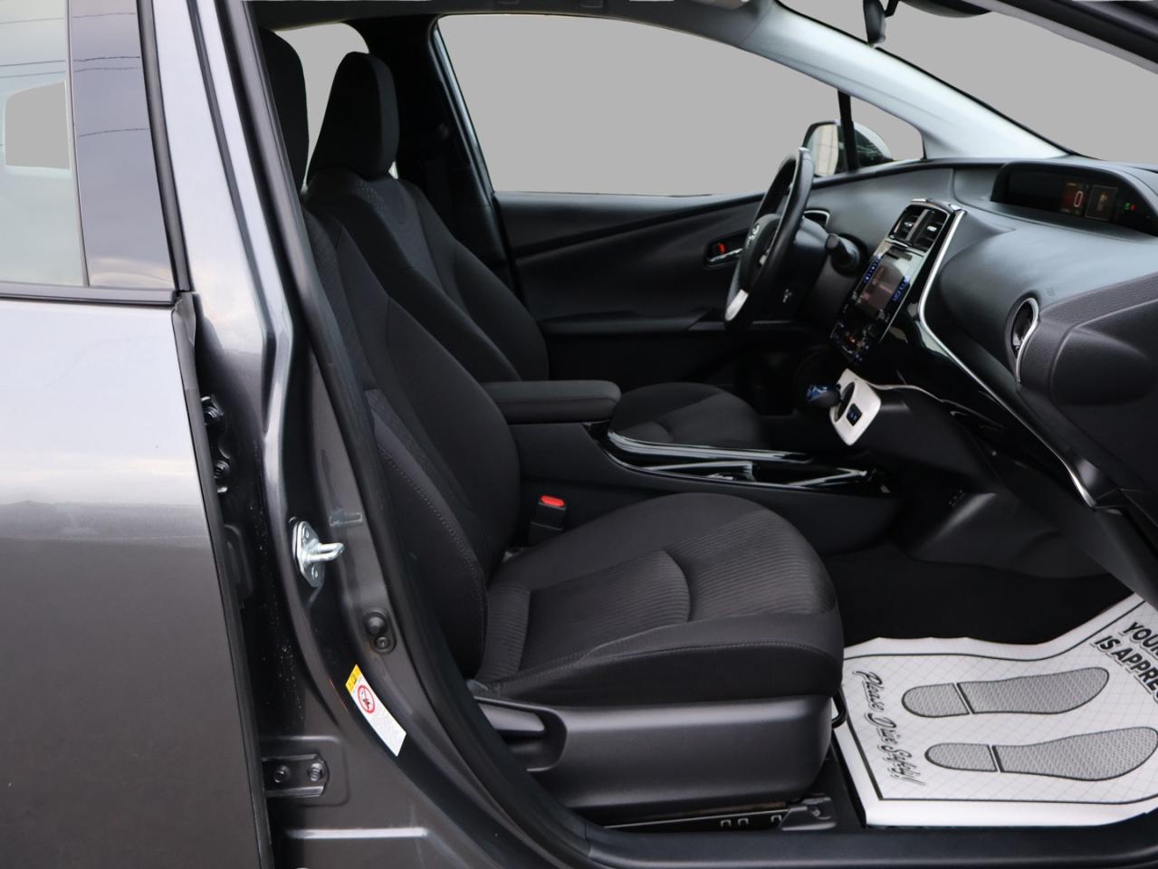 2019 Toyota Prius Prime PREMIUM PLUG-IN CERTIFIED *ACCIDENT FREE*TOYOTA MAINTAIN* NAV CAMERA HEATED SEAT/STEERING LANE DEPARTURE Photo