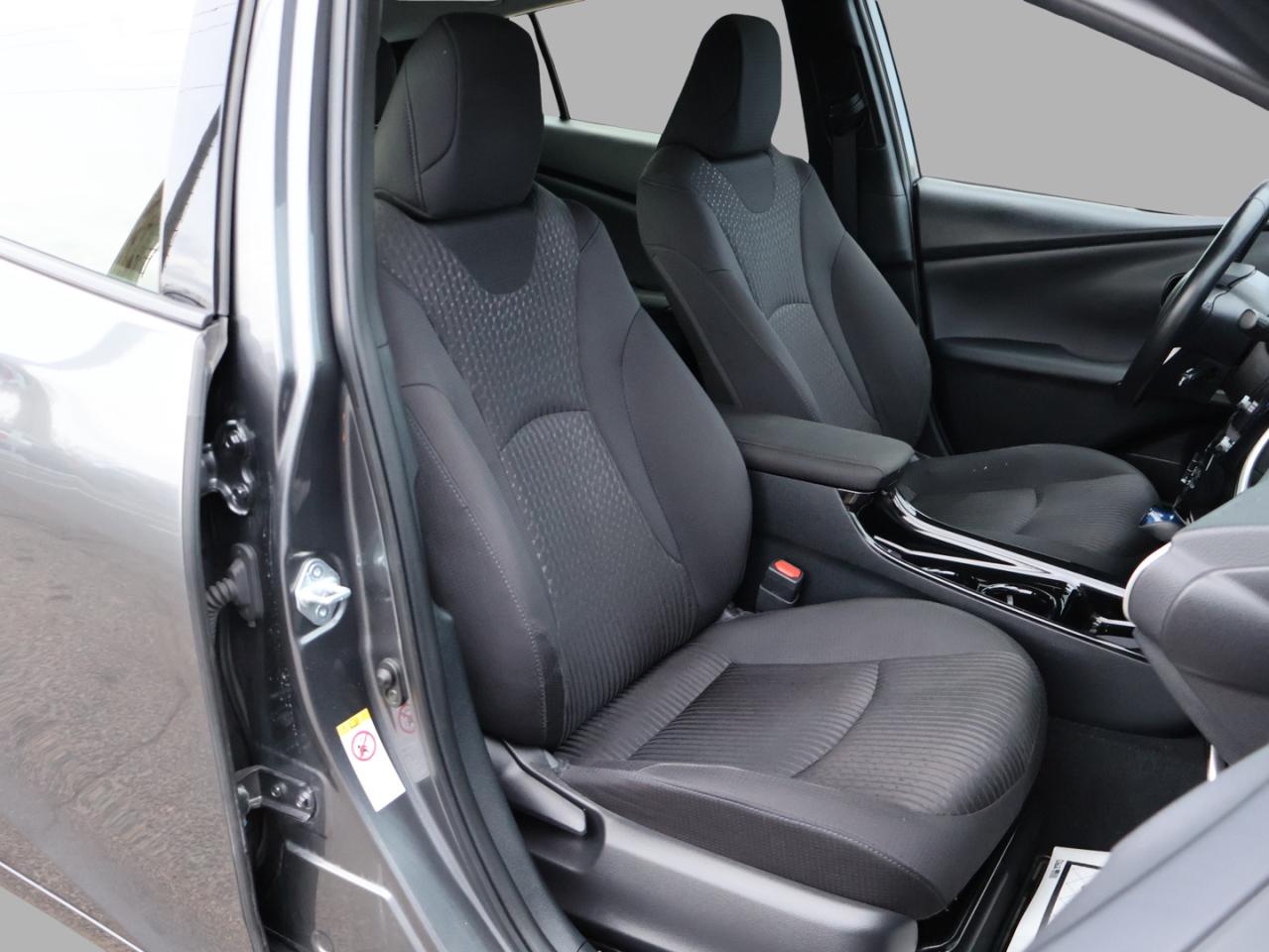 2019 Toyota Prius Prime PREMIUM PLUG-IN CERTIFIED *ACCIDENT FREE*TOYOTA MAINTAIN* NAV CAMERA HEATED SEAT/STEERING LANE DEPARTURE Photo