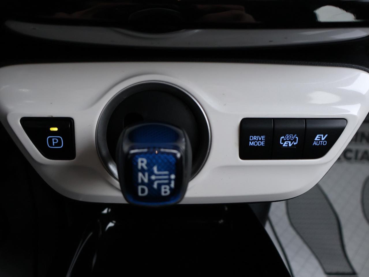 2019 Toyota Prius Prime PREMIUM PLUG-IN CERTIFIED *ACCIDENT FREE*TOYOTA MAINTAIN* NAV CAMERA HEATED SEAT/STEERING LANE DEPARTURE Photo