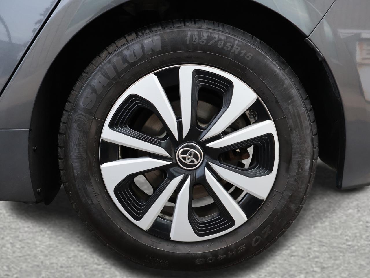 2019 Toyota Prius Prime PREMIUM PLUG-IN CERTIFIED *ACCIDENT FREE*TOYOTA MAINTAIN* NAV CAMERA HEATED SEAT/STEERING LANE DEPARTURE Photo