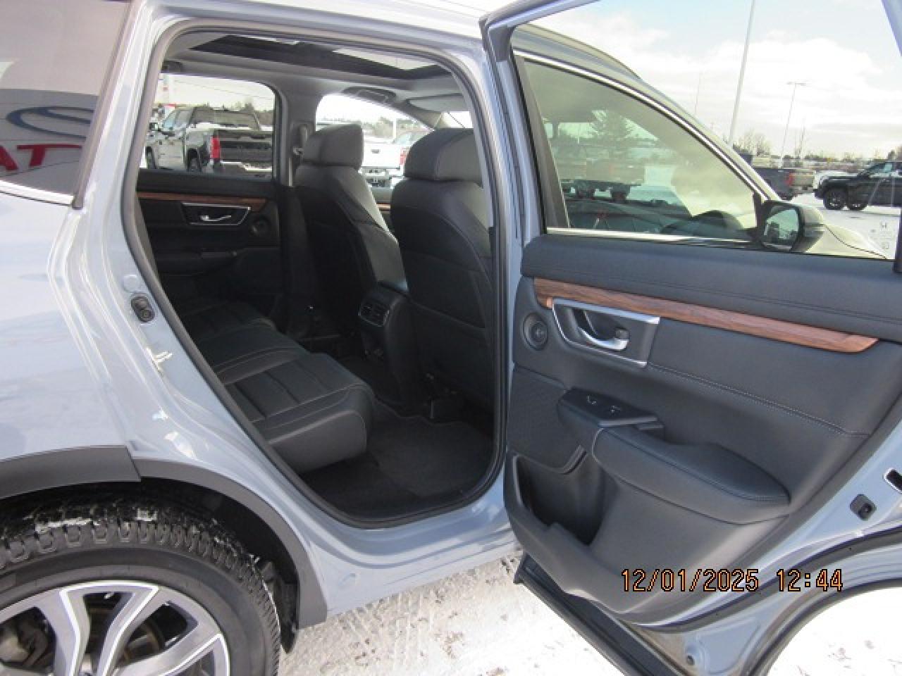 2020 Honda CR-V Touring Photo