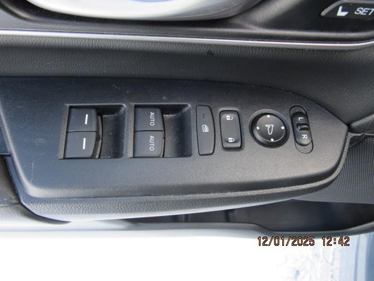 2020 Honda CR-V Touring Photo