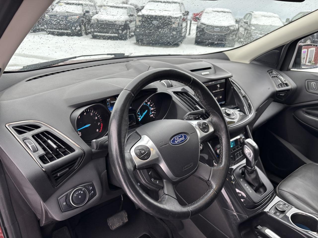 2015 Ford Escape Titanium 4WD Photo