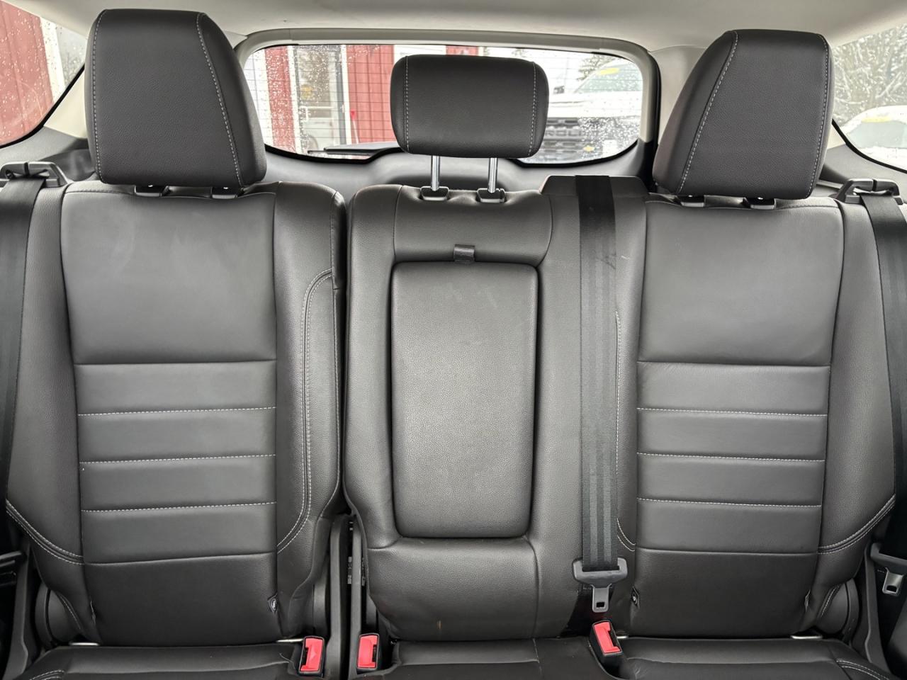 2015 Ford Escape Titanium 4WD Photo