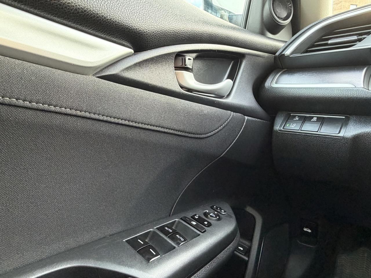 2018 Honda Civic EX-T Sedan CVT Photo