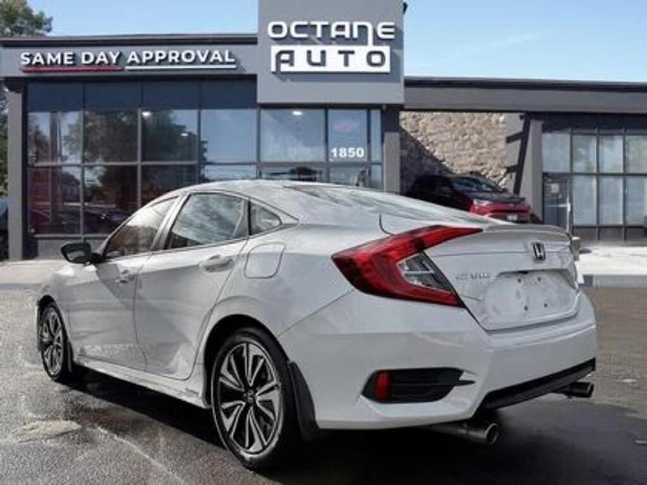 2018 Honda Civic Sedan EX-T CVT Photo