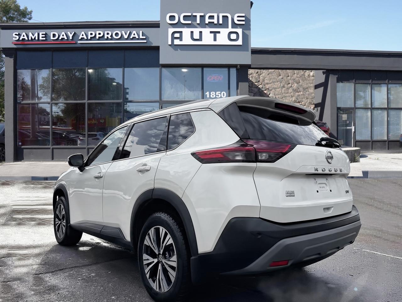 2021 Nissan Rogue SV Photo3