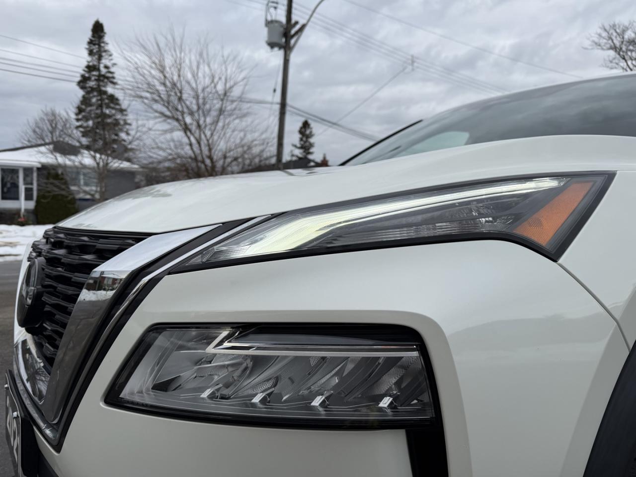 2021 Nissan Rogue SV Photo